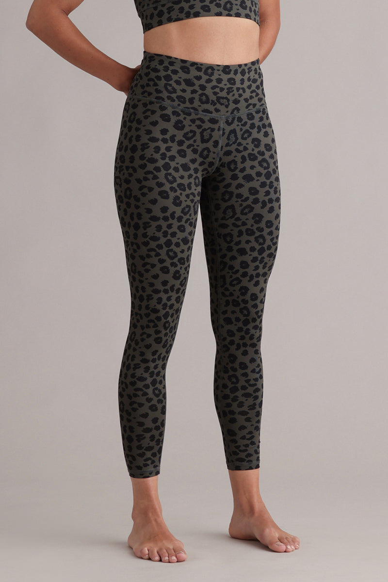 Cropped Leggings Leo Forest | Hey Honey & Active Wear