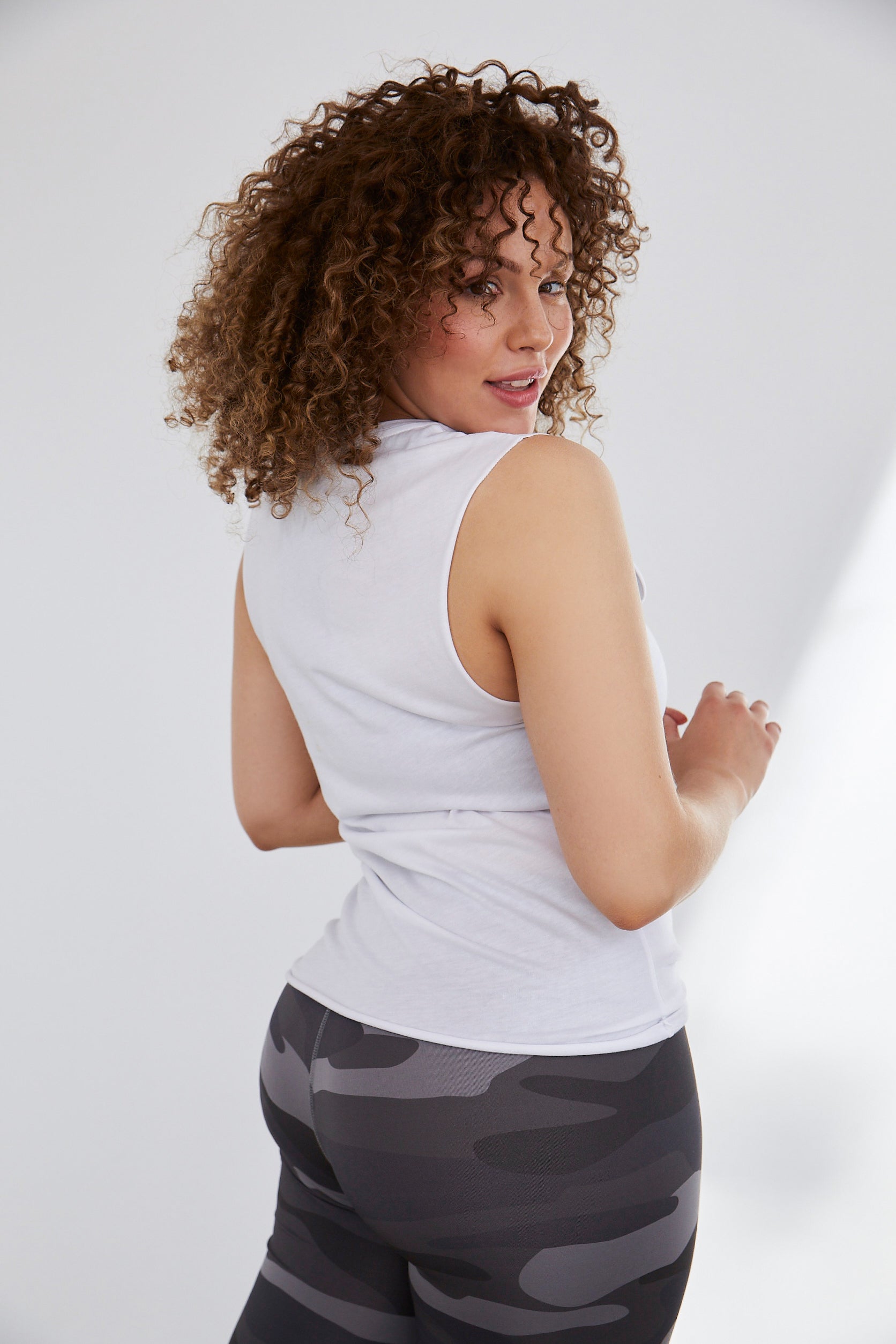 Muscle Tank Yogini Toe | Hey Honey Yoga & Active Wear