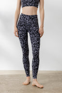 Leggings Distorted Animal Magnet | Hey Honey Yoga & Active Wear