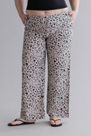 Summer Pants Mono Leo Oatmeal | Hey Honey & Active Wear