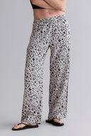 Summer Pants Mono Leo Oatmeal | Hey Honey & Active Wear