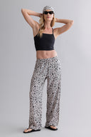 Summer Pants Mono Leo Oatmeal | Hey Honey & Active Wear
