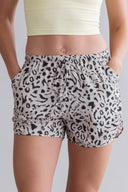 Summer Shorts Mono Leo Oatmeal | Hey Honey & Active Wear