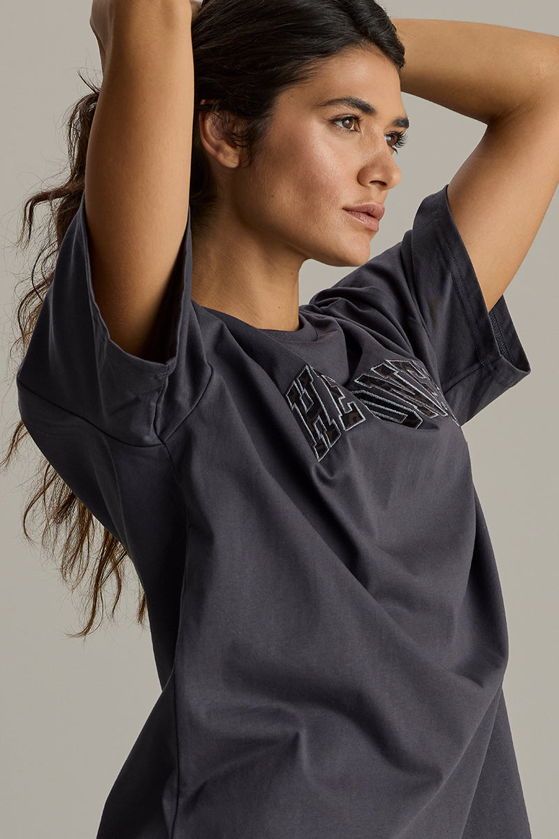 Oversized T-Shirt Leo Dark Grey | Hey Honey & Active Wear